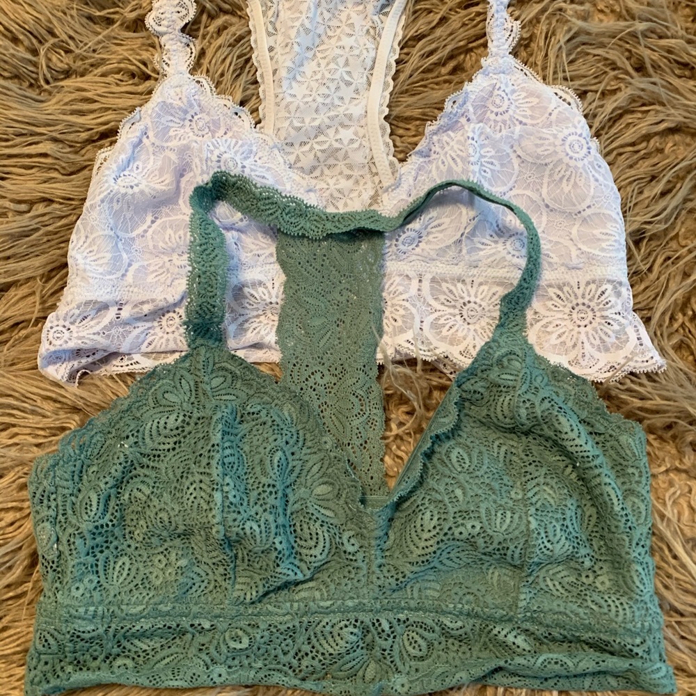 Beautiful Bralettes - Picture 3 of 3